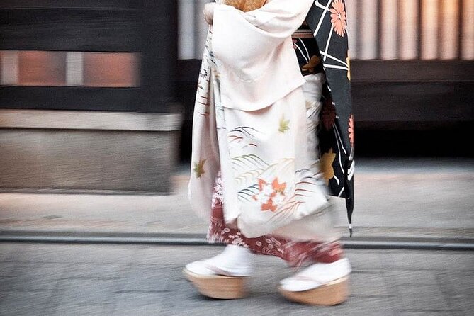 Explore Gion and Discover the Arts of Geisha - Knowledgeable Guide