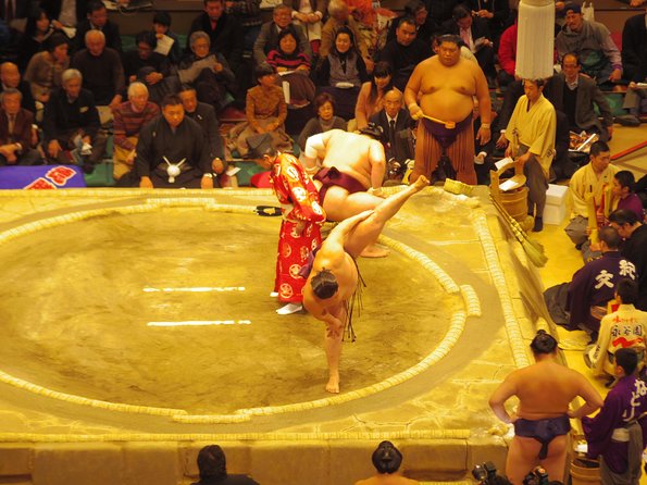 Sumo Wrestling Tournament Experience in Tokyo - The Sum Up